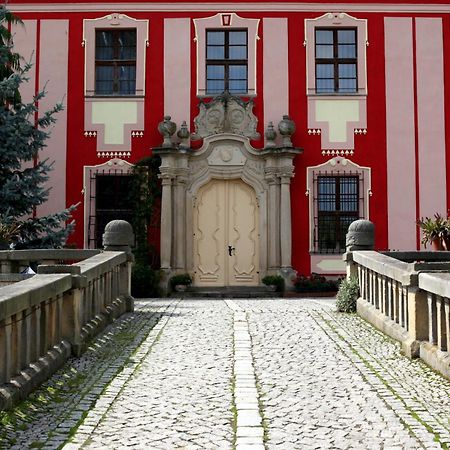 Boutique Palac Warmatowice Sienkiewiczowskie Legnica Exterior foto